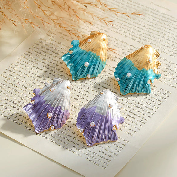 Women's Irregular Shell Pattern Stainless Steel Earrings With Oil Drip Finish Pearl Accents And Geometric Vacuum Plated Design