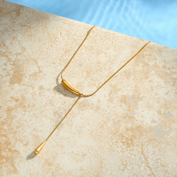 Women's Irregular Water Drop Geometric Pendant Necklace In Electroplated Stainless Steel With Regular Chain