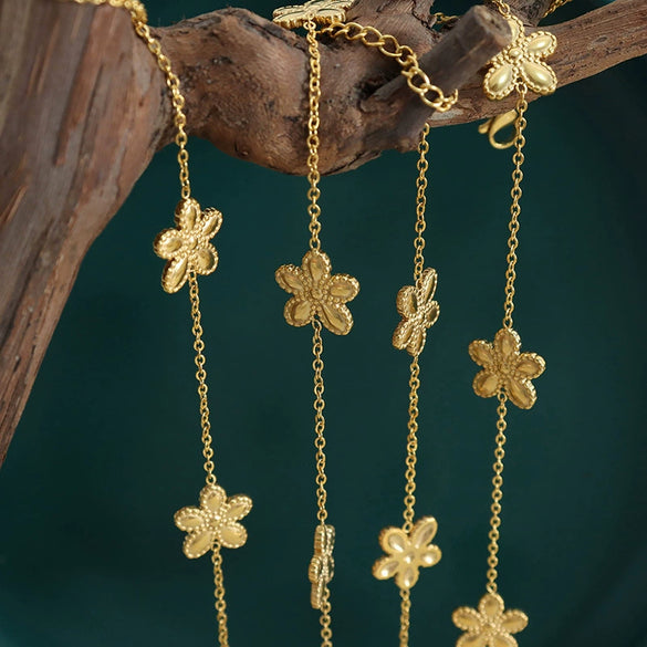 Women's Jewelry Titanium Steel Plating Light Luxury Style Small Daisy Design