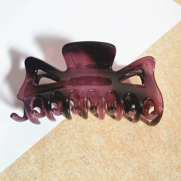 Women's Large Geometric Resin Hair Claw Clip With Hollow Design And Painted Finish For Ponytail Updos