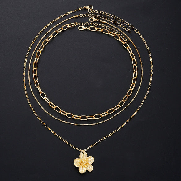 Women's Layered Imitation Pearl Necklace With Floral Alloy Pendant Electroplated Casual Chain Jewelry