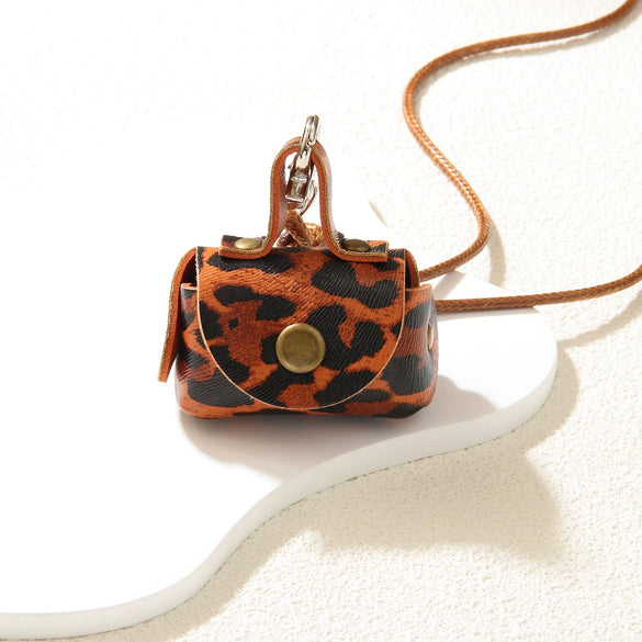 Women's Leather Coin Purse Pendant Necklace Alloy Pendant Geometric Pattern Handmade