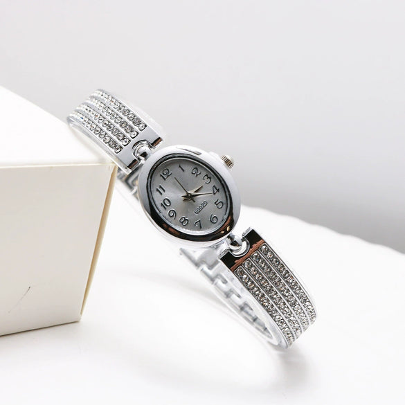 Women's Leisure Bracelet Watch Alloy Case Stainless Steel Strap Oval Dial