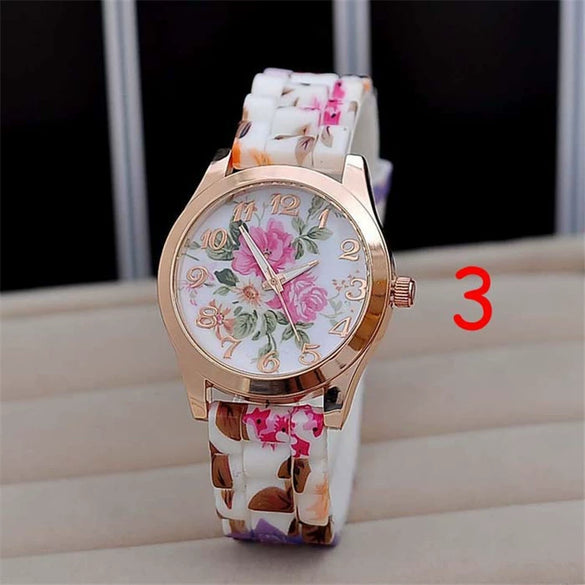 Women's Leisure Quartz Watch With Color Flowered Silicone Band Zinc Alloy Case Stainless Steel Horseshoe Buckle And Round Dial
