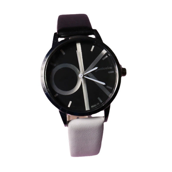 Women's Leisure Round Quartz Watch With Metal Case Pu Strap And Mineral Strengthened Glass Mirror