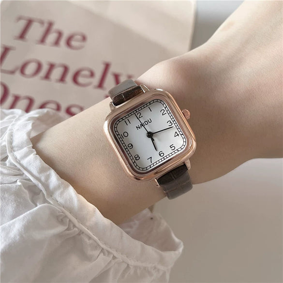Women's Leisure Square Watch With Alloy Case And Imitation Leather Strap