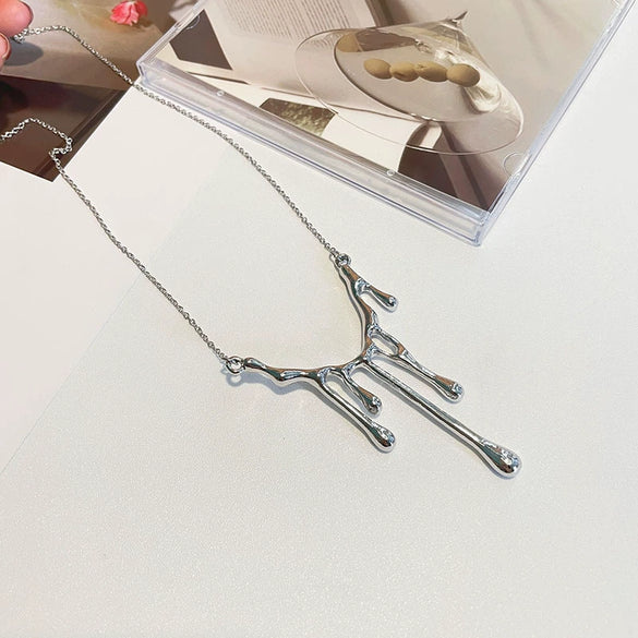 Women's Light Luxury Alloy Water Drop Lava Pendant Necklace Electroplated Clavicle Chain With Trendy Minimalist Sweater Chain Style
