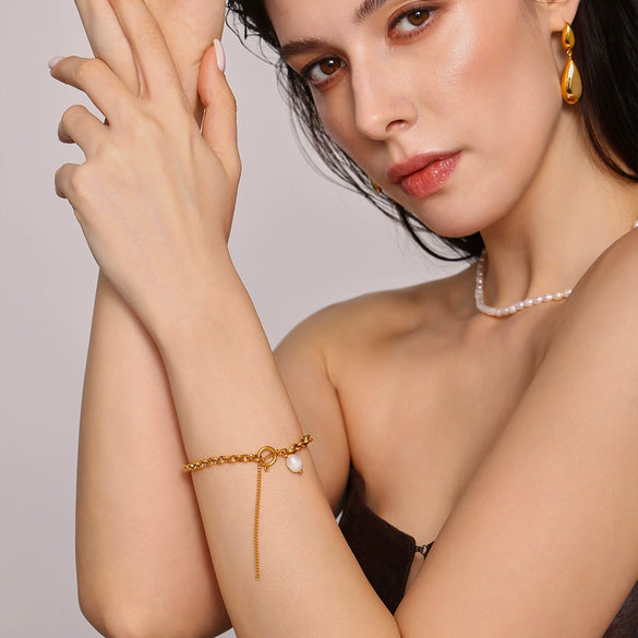 Women's Light Luxury Baroque Geometric Freshwater Pearl 316L Stainless Steel 18K Gold Plated Bracelet Jewelry