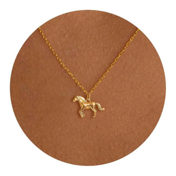Women's Light Luxury Copper Fish Pendant Necklace With O Shaped Chain Electroplated Animal Clavicle Chain Simple Fashion Jewelry