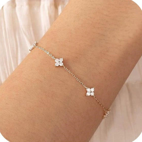 Women's Light Luxury Copper Four Leaf Clover Flower Bracelet With Zircon Electroplated Adjustable Elegant Jewelry