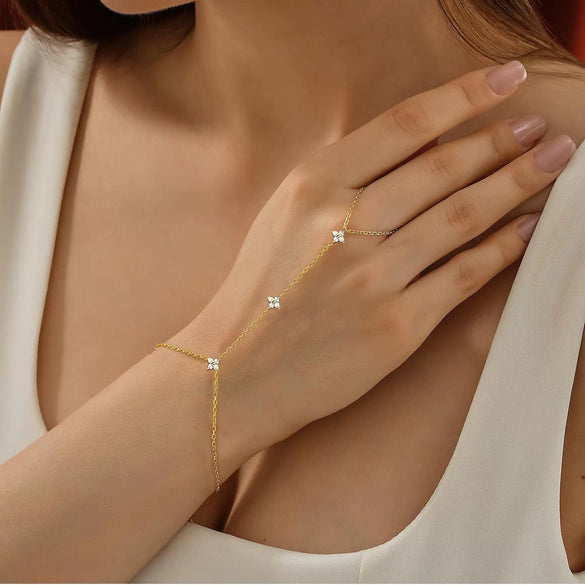 Women's Light Luxury Copper Four Leaf Clover Flower Bracelet With Zircon Electroplated Adjustable Elegant Jewelry