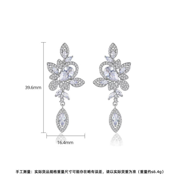 Women's Light Luxury Copper Geometric Flower Earrings With Zircon Inlay For Fashion Styling
