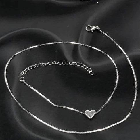 Women's Light Luxury Copper Heart Geometric Seed Bead Necklace With Electroplated Finish And Regular Chain