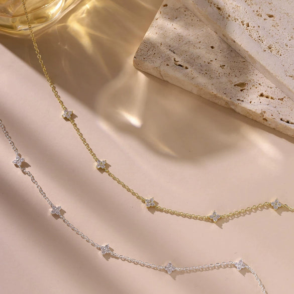 Women's Light Luxury Copper Inlaid Zircon Flower Necklace Geometric Pendant Clavicle Chain With Electroplated Finish