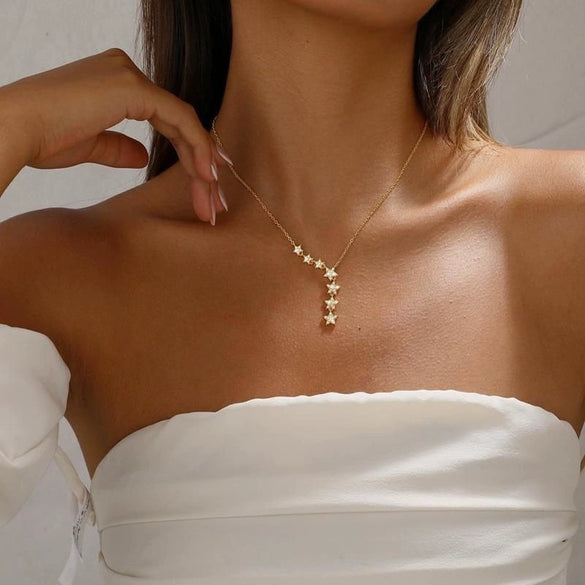 Women's Light Luxury Copper Star Pendant Necklace With Gold Electroplated Finish Elegant Fashion Jewelry Gift