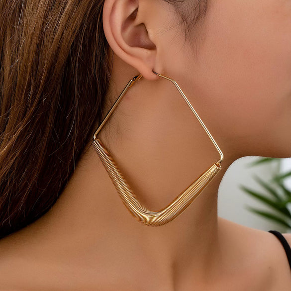 Women's Light Luxury Geometric Alloy Statement Earrings With Electroplated Finish And Exaggerated Glamorous Design For Wholesale