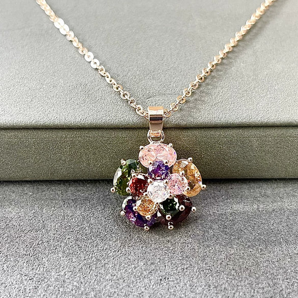 Women's Light Luxury Geometric Artificial Zircon Flower Necklace With Ochain