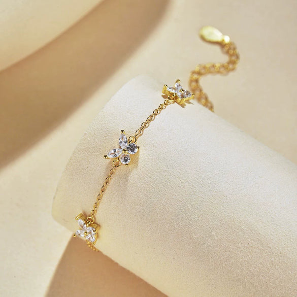 Women's Light Luxury Geometric Butterfly Shape S925 Sterling Silver Zircon Inlaid Electroplated Bracelet Jewelry
