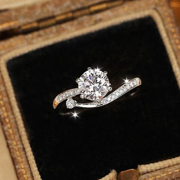 Women's Light Luxury Geometric Copper Engagement Ring With Zirconia