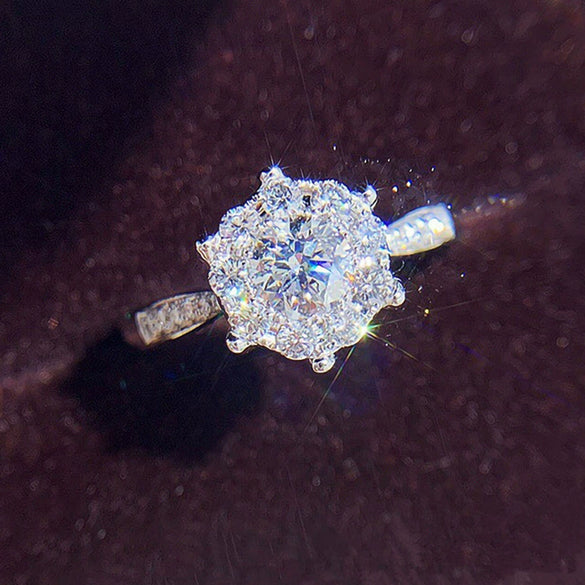 Women's Light Luxury Geometric Copper Snowflake Zircon Ring Jewelry
