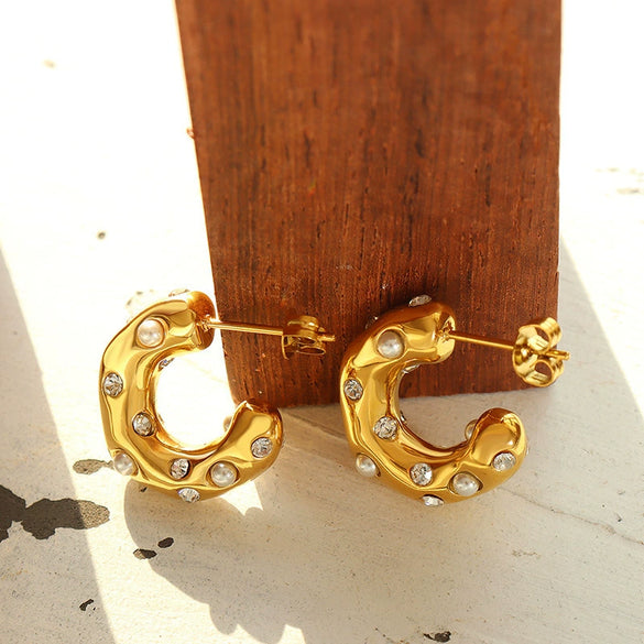 Women's Light Luxury Geometric Cshaped Imitation Pearl Titanium Steel Electroplated Earrings
