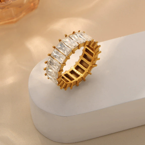 Women's Light Luxury Geometric 316L Stainless Steel Ring Inlaid With Zircon