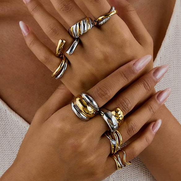 Women's Light Luxury Highend Colorblocking Stainless Steel Geometric Rings With Electroplating Jewelry