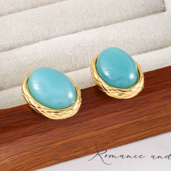 Women's Light Luxury Retro Metal Onyx Oval Geometric Electroplated Stud Earrings