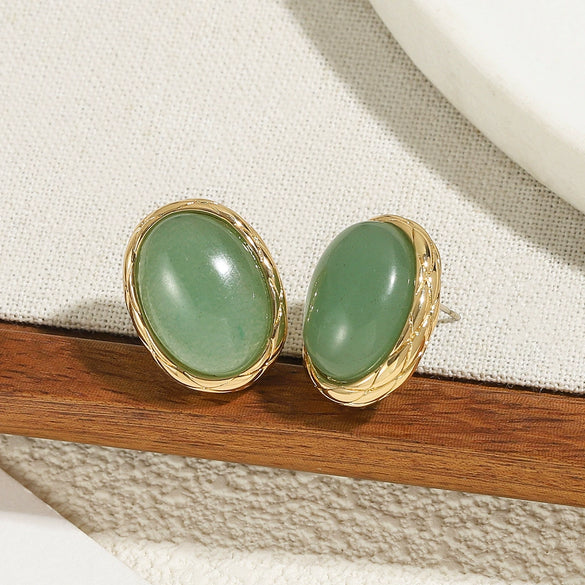 Women's Light Luxury Retro Metal Onyx Oval Geometric Electroplated Stud Earrings