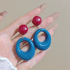 Women's Light Luxury Retro Style Zinc Alloy Geometric Circle Contrast Color Stud Earrings With Electroplating