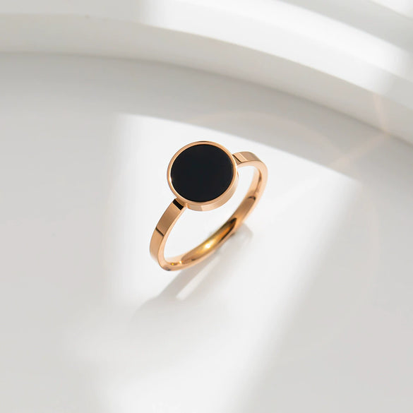 Women's Light Luxury Simple Round Black Shellfish Titanium Steel Ring With Letters Numbers Text Pattern And Electroplating Process