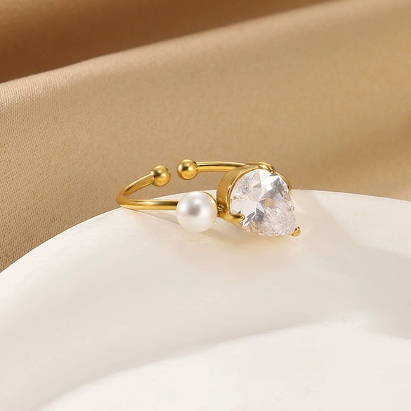 Women's Light Luxury Stainless Steel Imitation Pearl Geometric Ring Set With Diamonds