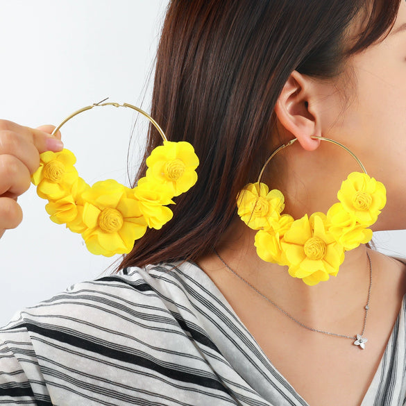 Women's Light Luxury Style Handmade Knitting Flower Pattern Alloy And Stainless Steel Earrings