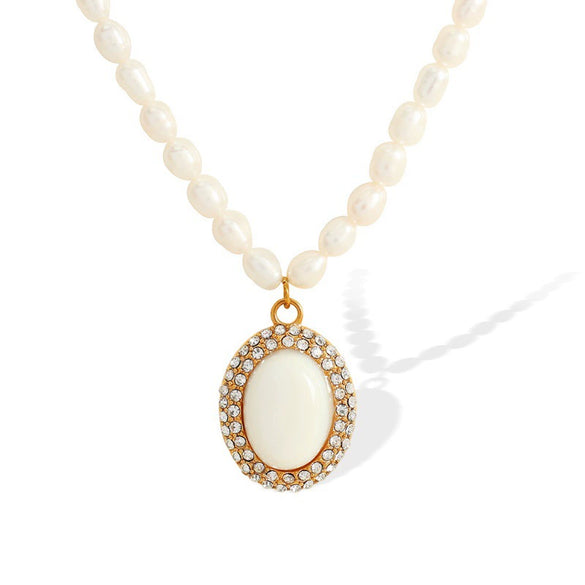 Women's Light Luxury Vintage Necklace 316L Stainless Steel Electroplating With Letters Numbers Text Pearl Chain