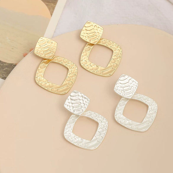Women's Long Geometric Alloy Earrings Vintage Exaggerated Statement Jewelry For Wholesale