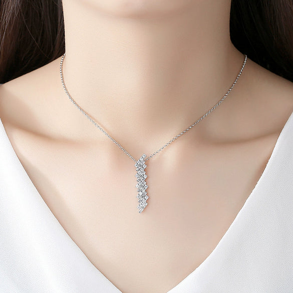 Women's Long Geometric Pendant Necklace With Copper And Zircon Electroplated Fashion Jewelry