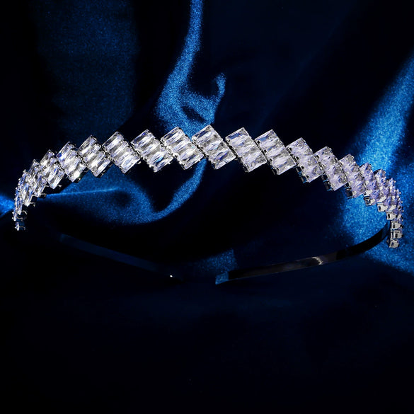Women's Lovely Zircon Flower Headband With Fairy Inspired Geometric Plaid Inlay Details