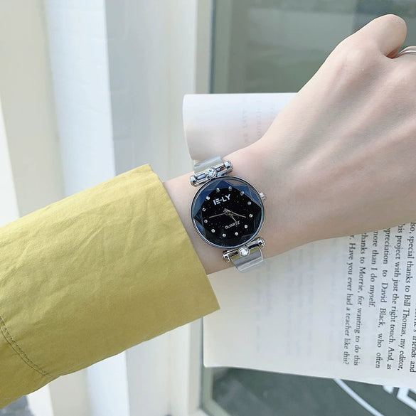 Women's Luxury Style Alloy Case Bracelet Watch With Ordinary Glass Mirror