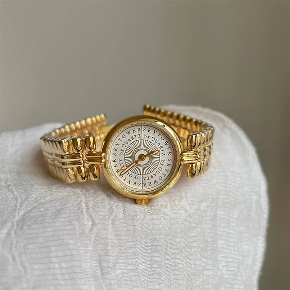 Women's Medieval Style Alloy Disc Wheat Bracelet Quartz Watch