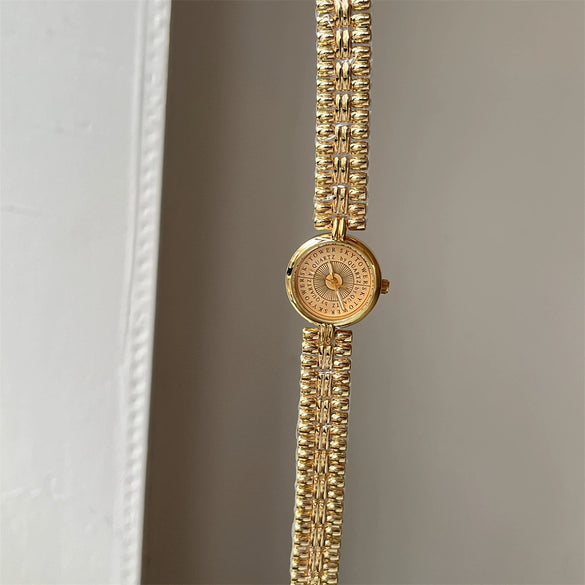 Women's Medieval Style Alloy Disc Wheat Bracelet Quartz Watch