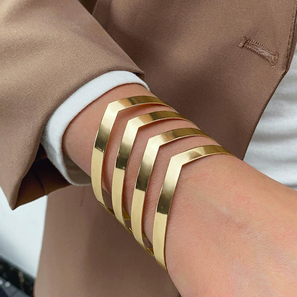 Women's Metal Bracelet Exaggerated Tribal Style Opening Carving Pattern Electroplated