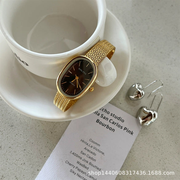 Women's Metal Case Ordinary Glass Mirror Oval Dial Retro Artistic Golden Steel Strap Watch