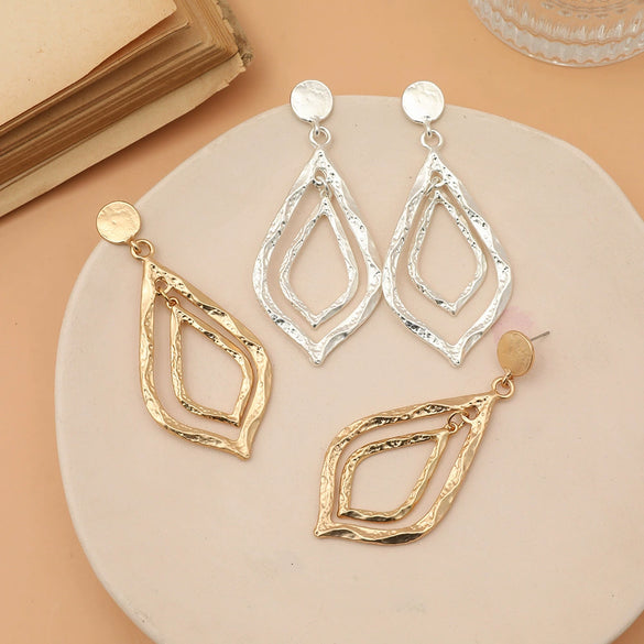Women's Metal Flower Earrings Vintage Geometric Statement Jewelry With Exaggerated Fashion Design For Wholesale
