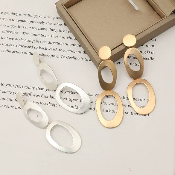 Women's Metal Geometric Statement Earrings Minimalist Retro Design Elegant Bold Fashion Jewelry Wholesale