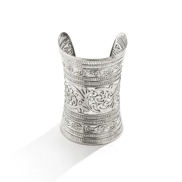 Women's Metal Punk Style Open Carved Pattern Adjustable Coil Bracelet With Electroplating