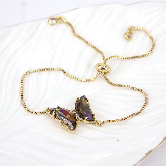 Women's Metal Rhinestone Butterfly Pendant Chain Bracelet With Geometric Design And Diamond Treatment