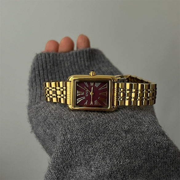 Women's Metal Steel Band Quartz Watch Medieval Style Alloy Case Ordinary Glass Mirror Printed Logo