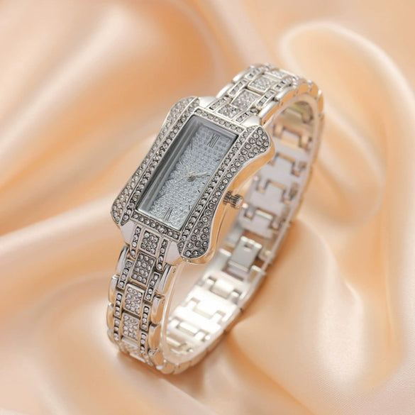 Women's Metal Watch Fashion Style Diamondencrusted Cartoon Shape Manufacturer Wholesale