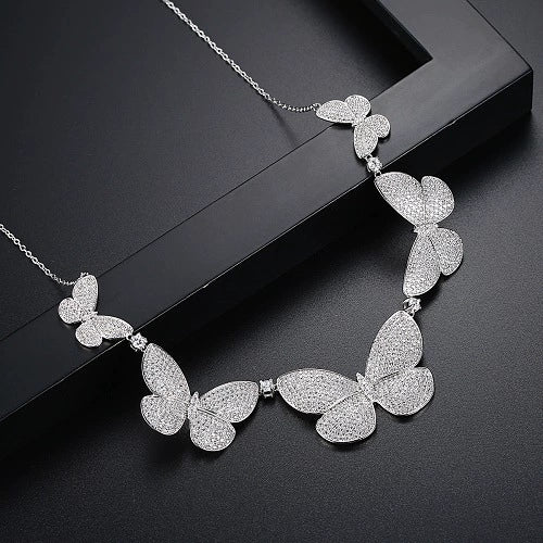 Women's Minimalist Butterfly Pendant Necklace With Zircon Inlay Electroplated Copper Clavicle Chain Jewelry