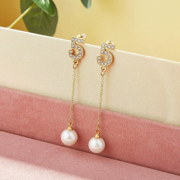 Women's Minimalist Electroplated Copper Pearl Earrings With Letter Text Design Elegant Versatile Style